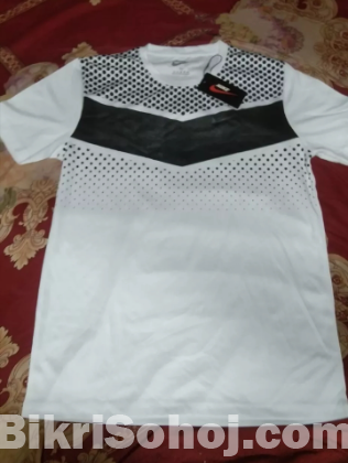 টি শার্ট ৩ টি শার্ট ১ টি